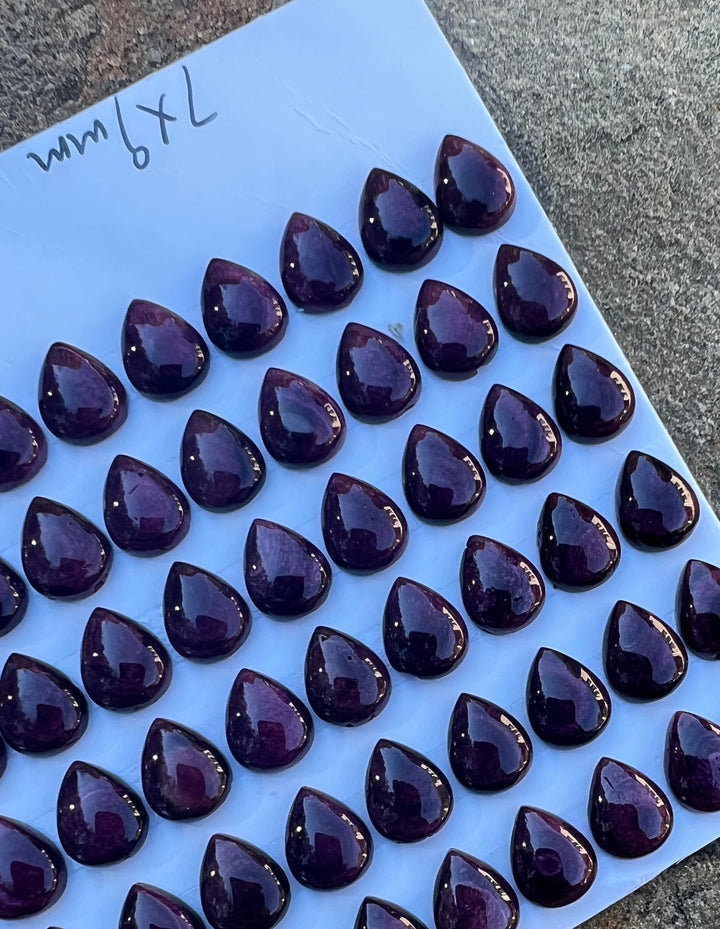 High Quality Deep Purple Spiny Oyster 7x9mm Teardrop Shaped