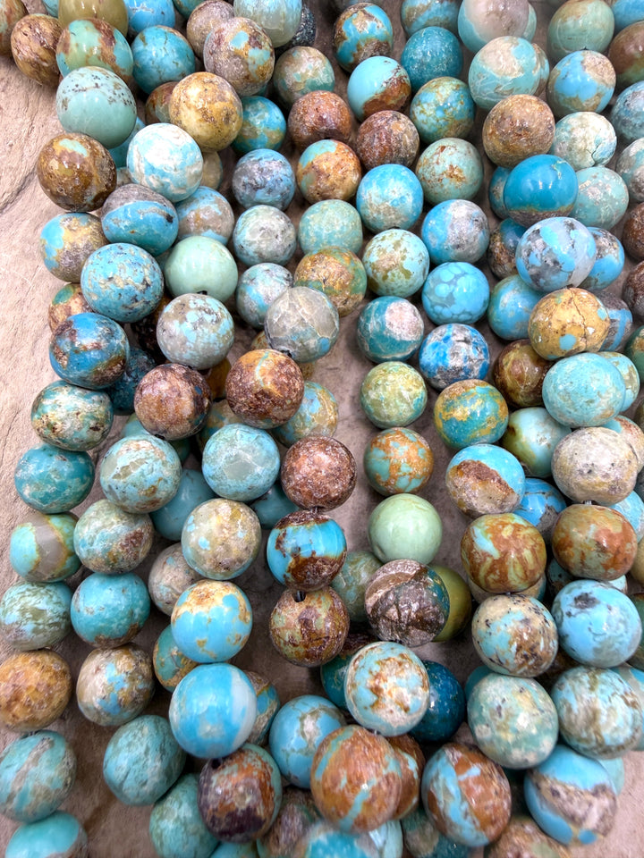 Kingman Turquoise (Arizona) Handcut Round Beads 9-10mm, 16 INch Strand (46-49 Beads)