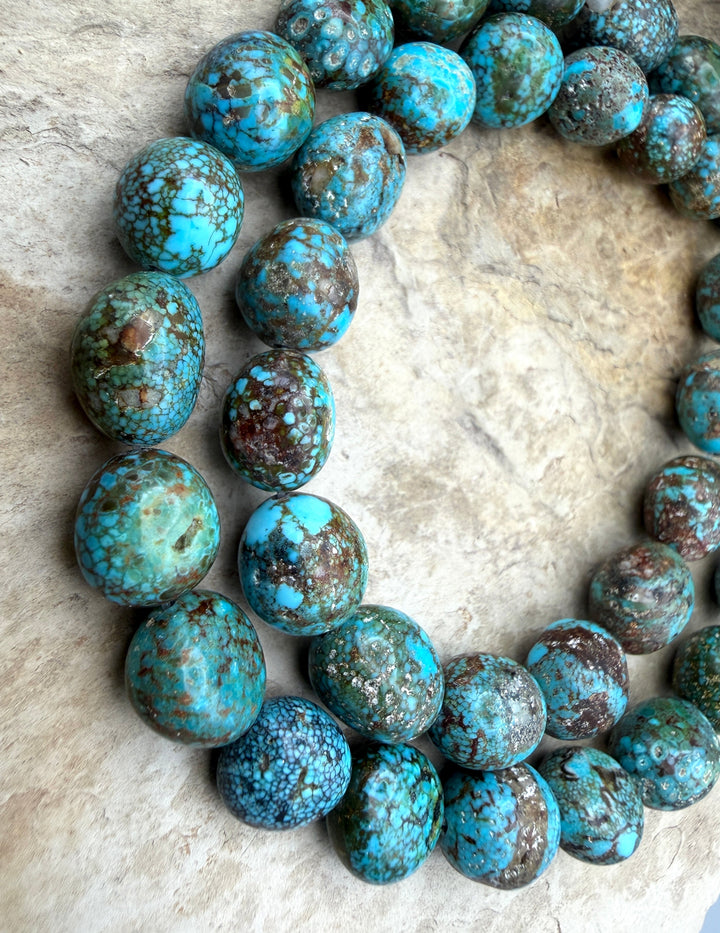 AAA+ Polychrome Spiderweb Kingman Turquoise (Arizona)