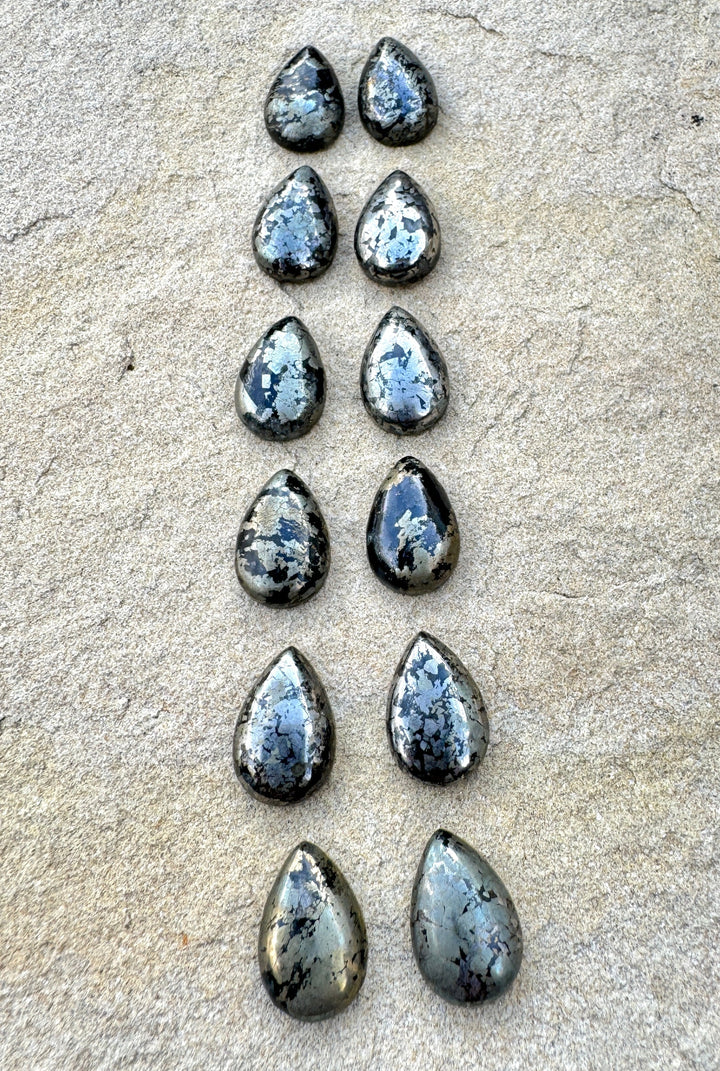 Apache Gold (Arizona) 10x15mm Teardrop Cabochons Package