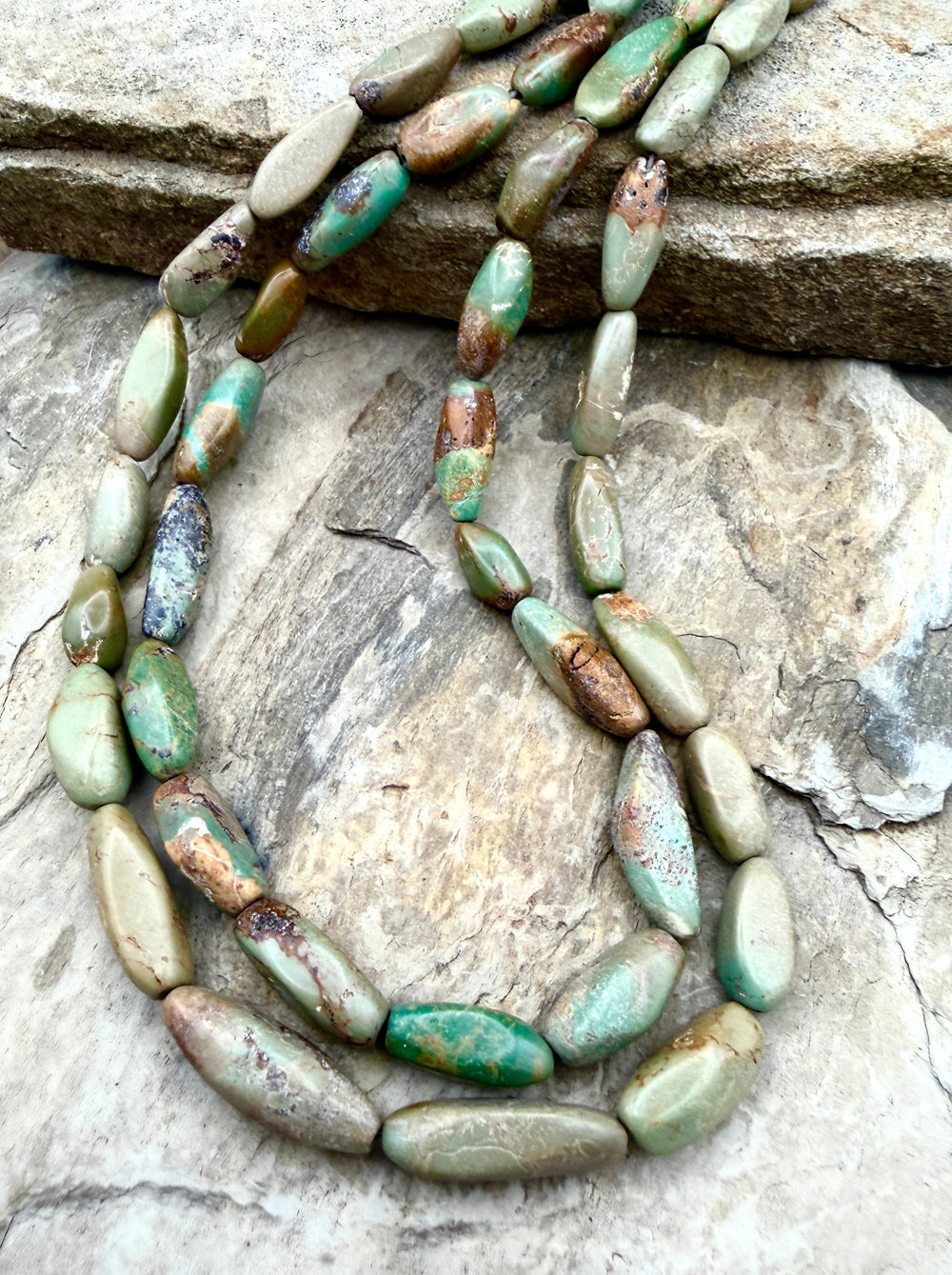 Army Green Kingman Turquoise (Arizona) Long Graduated Beads