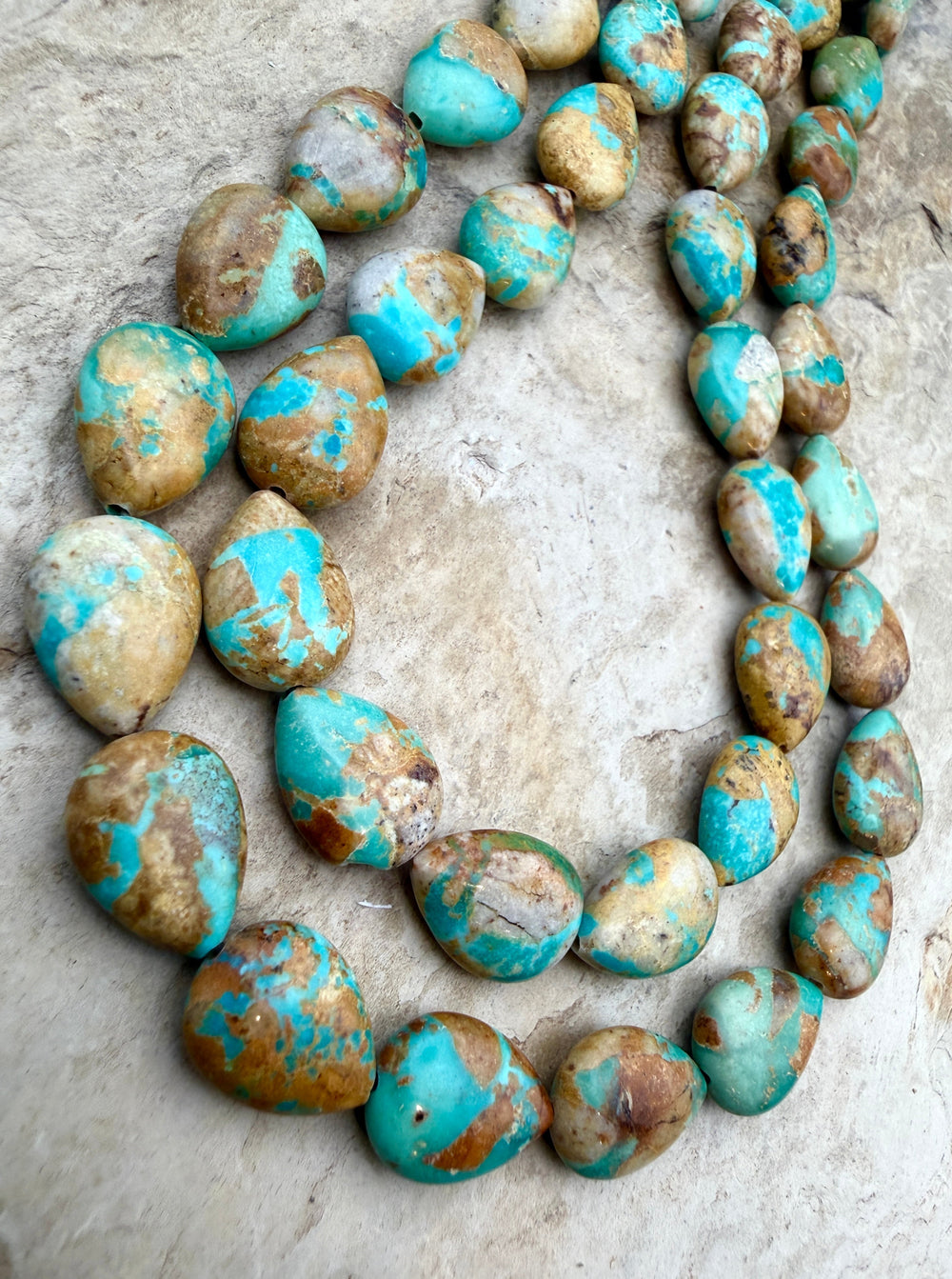 Bright Blue Pilot Mountain Turquoise (Nevada) 10x13mm Pear