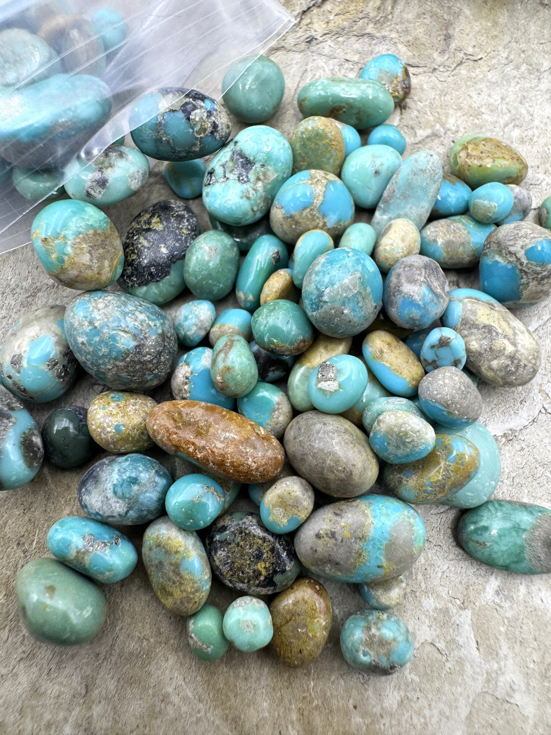 Campitos (Mex) Turquoise Polished Undrilled Nuggets 4-14mm