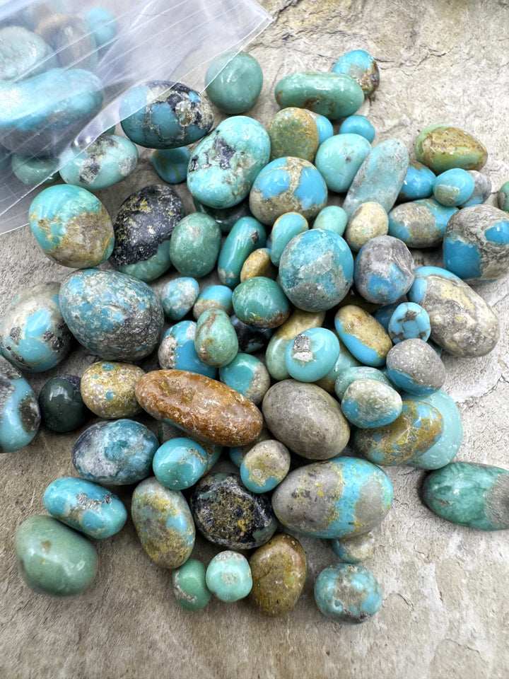Campitos (Mex) Turquoise Polished Undrilled Nuggets 4-14mm