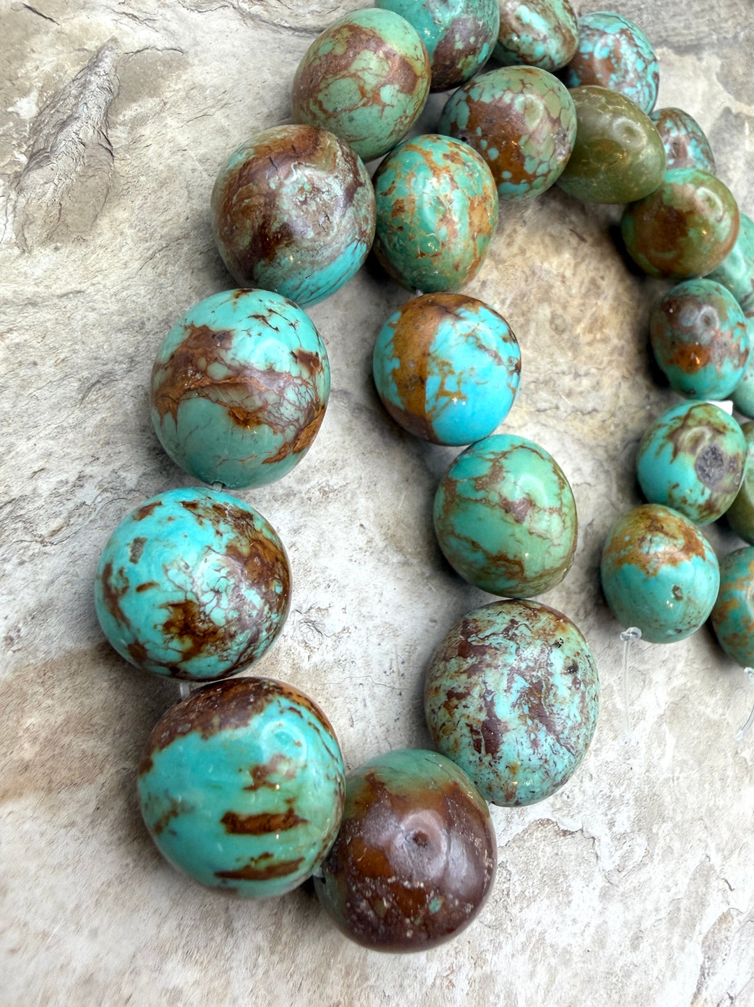 Cerimonial Kingman Turquoise (Arizona) Smooth Rounded