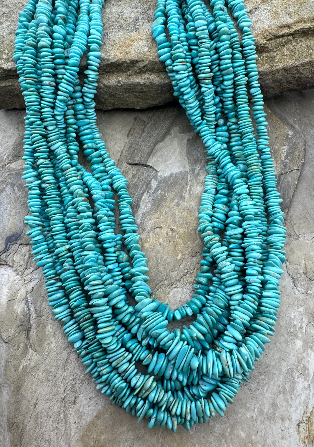 Chilean Turquoise (Chile) Graduated Chip Beads 4-6mm 18