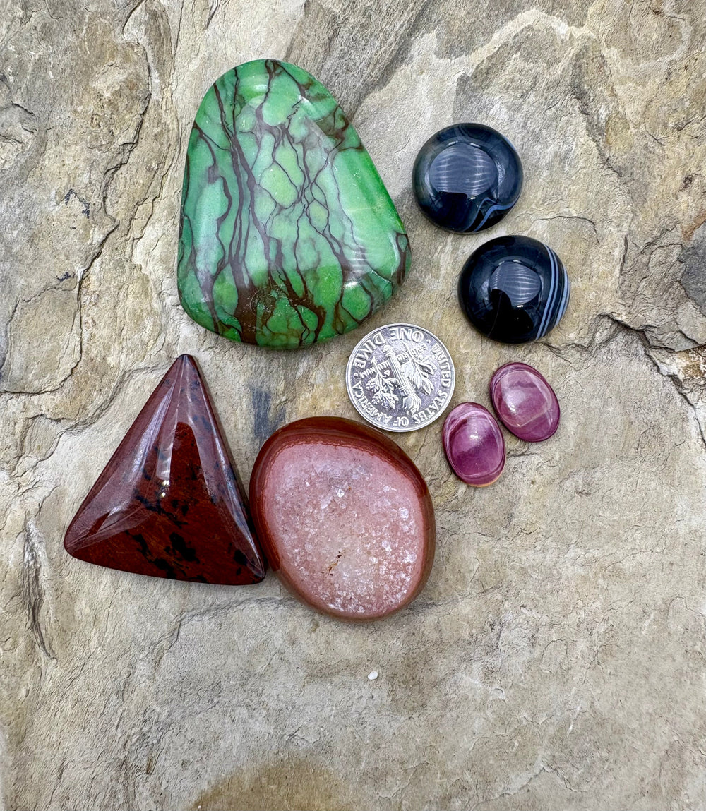 CLOSEOUT LOT of 7 Cabochons Druzy Spiny Oyster Sardonyx