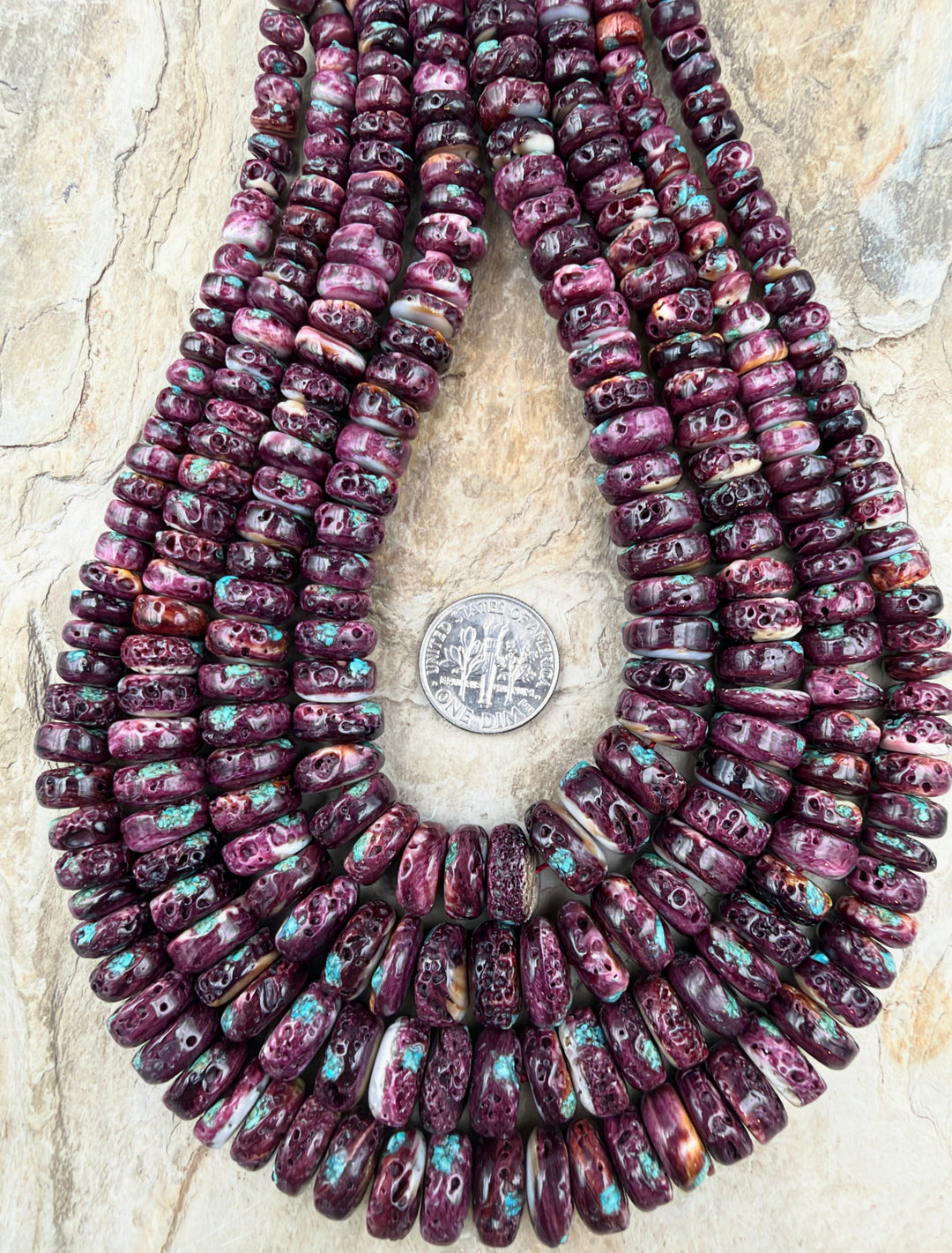 Dark Purple Spiny Oyster with Turquoise Inlay Graduated