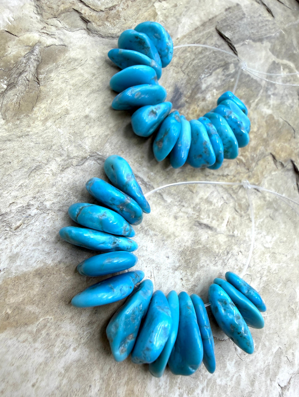 Deep Blue Sleeping Beauty Turquoise (AZ) 8-12mm Flat Nugget