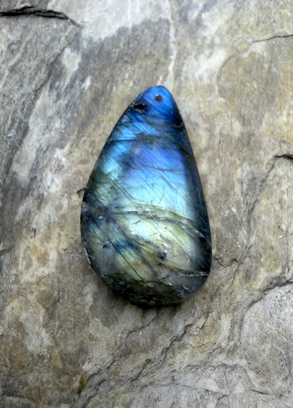 Flashy Labradorite Focal Pendant Bead 17x33mm - Labradorite