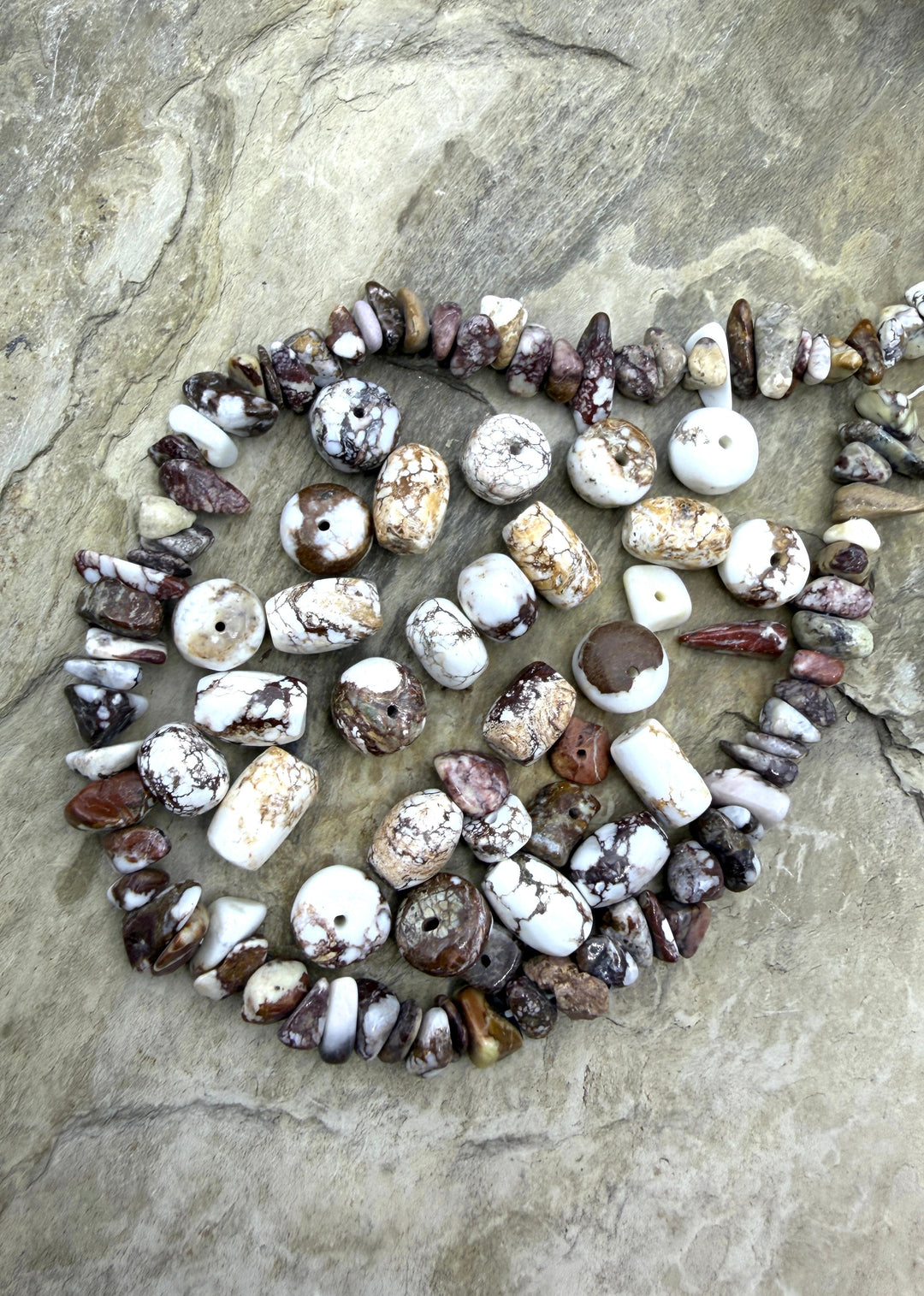 FRIDAY BARGAIN BUY Arizona Wild Horse LOT of Mixed Beads