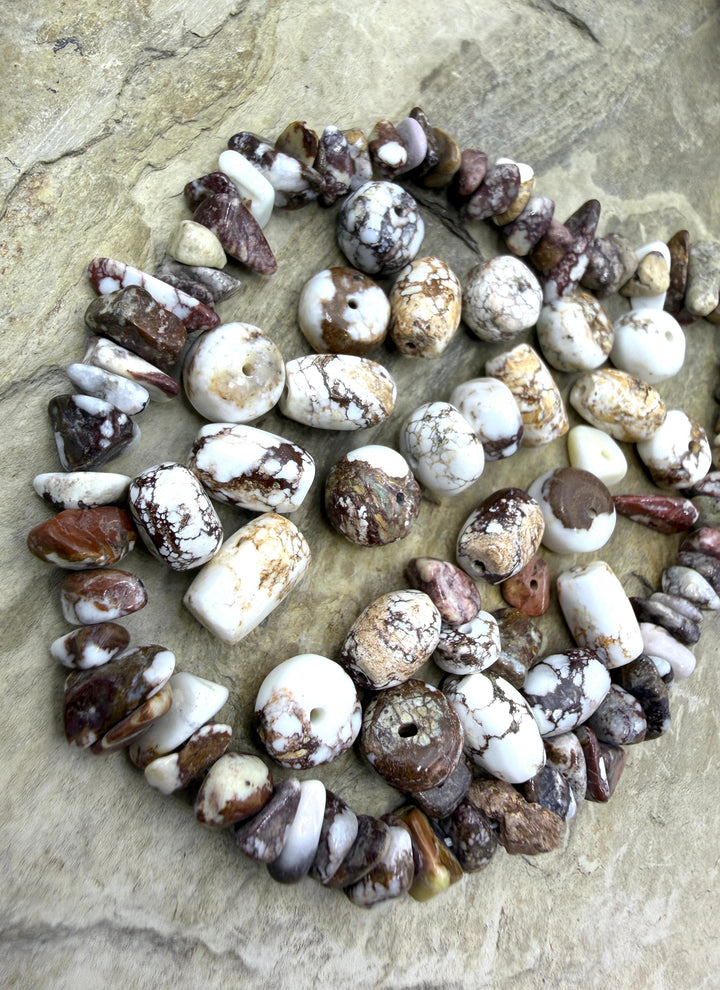 FRIDAY BARGAIN BUY Arizona Wild Horse LOT of Mixed Beads