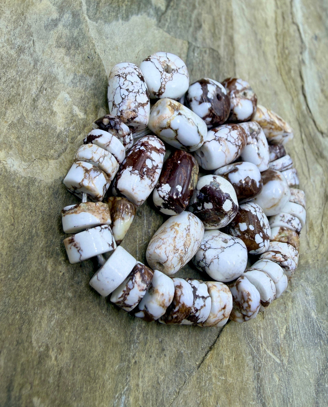 FRIDAY BARGAIN BUY LOT of Mixed Wild Horse Beads - Wild
