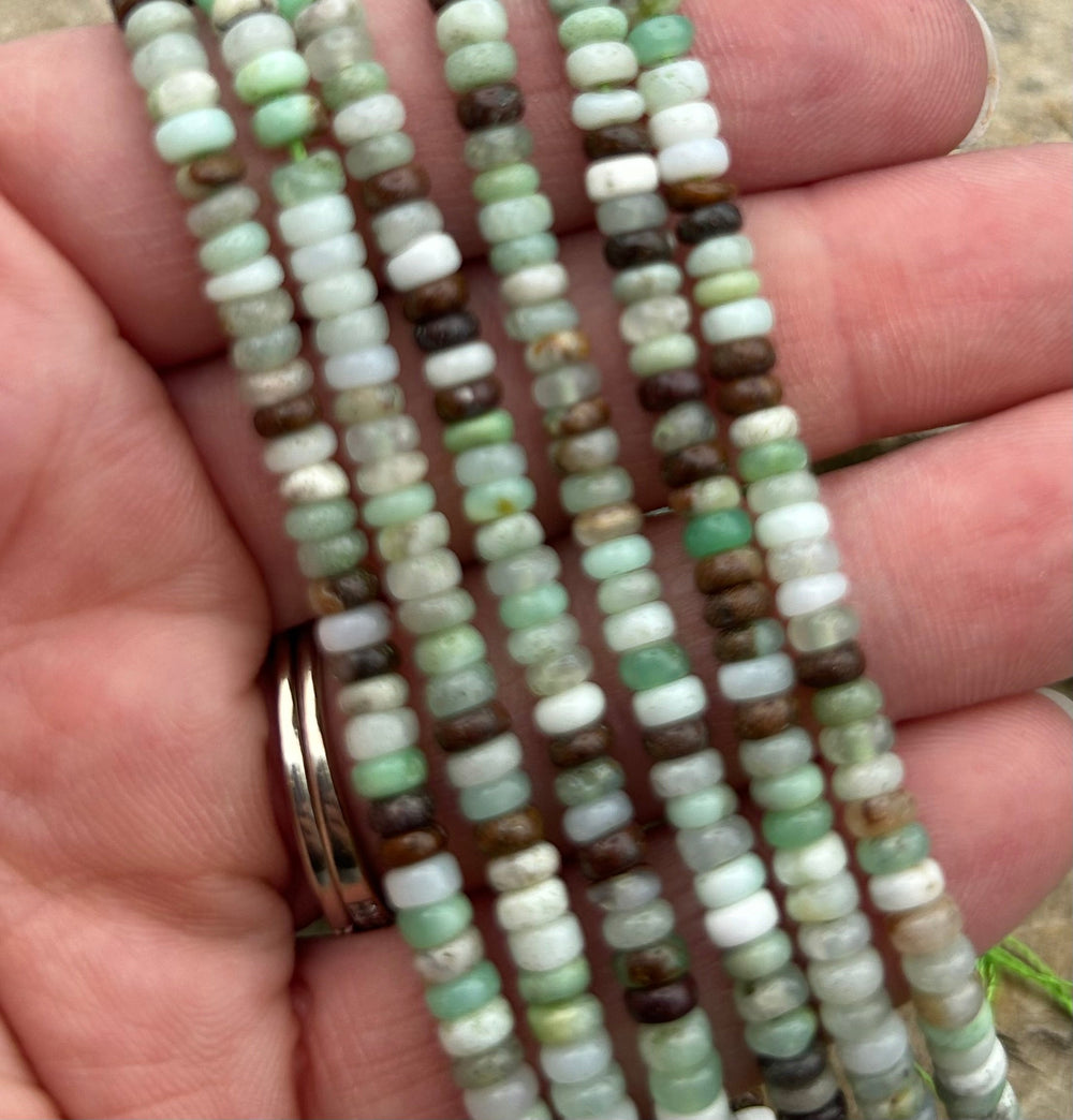 FRIDAY BARGAIN Chrysoprase 4mm Smooth Rondelle Beads ONE 16
