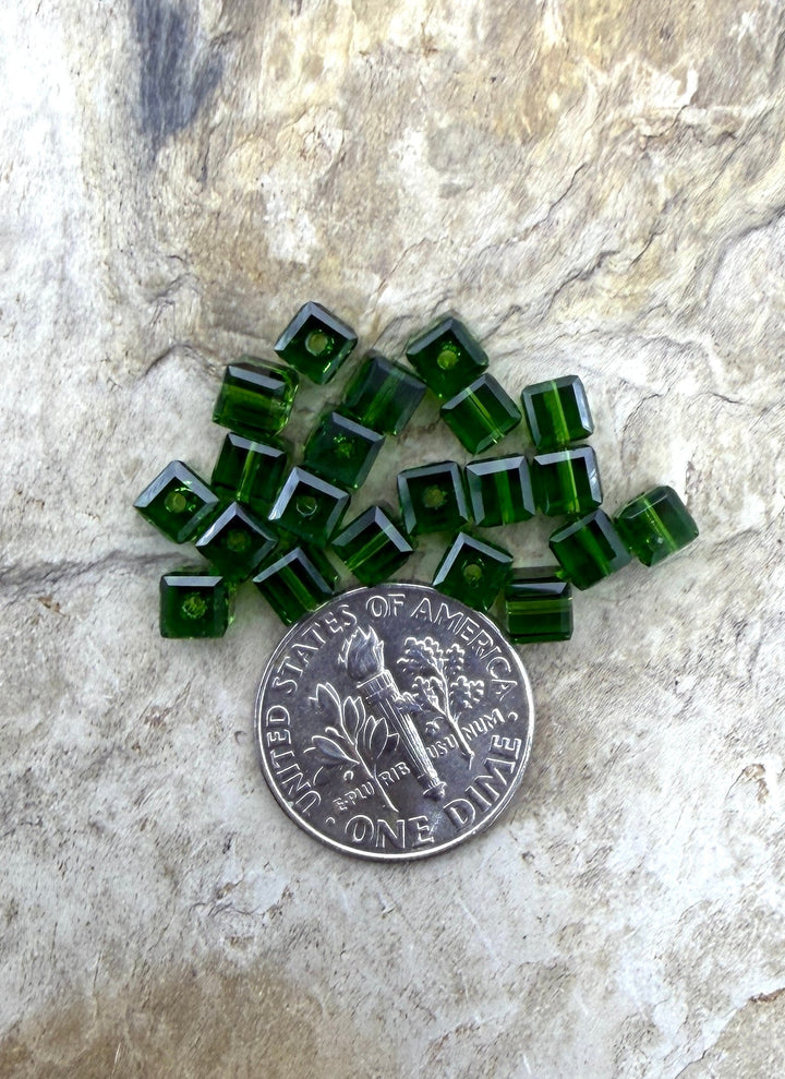 FRIDAY BARGAIN LOT of 20 ’Fern Green’ Swarovski Crystal 4mm