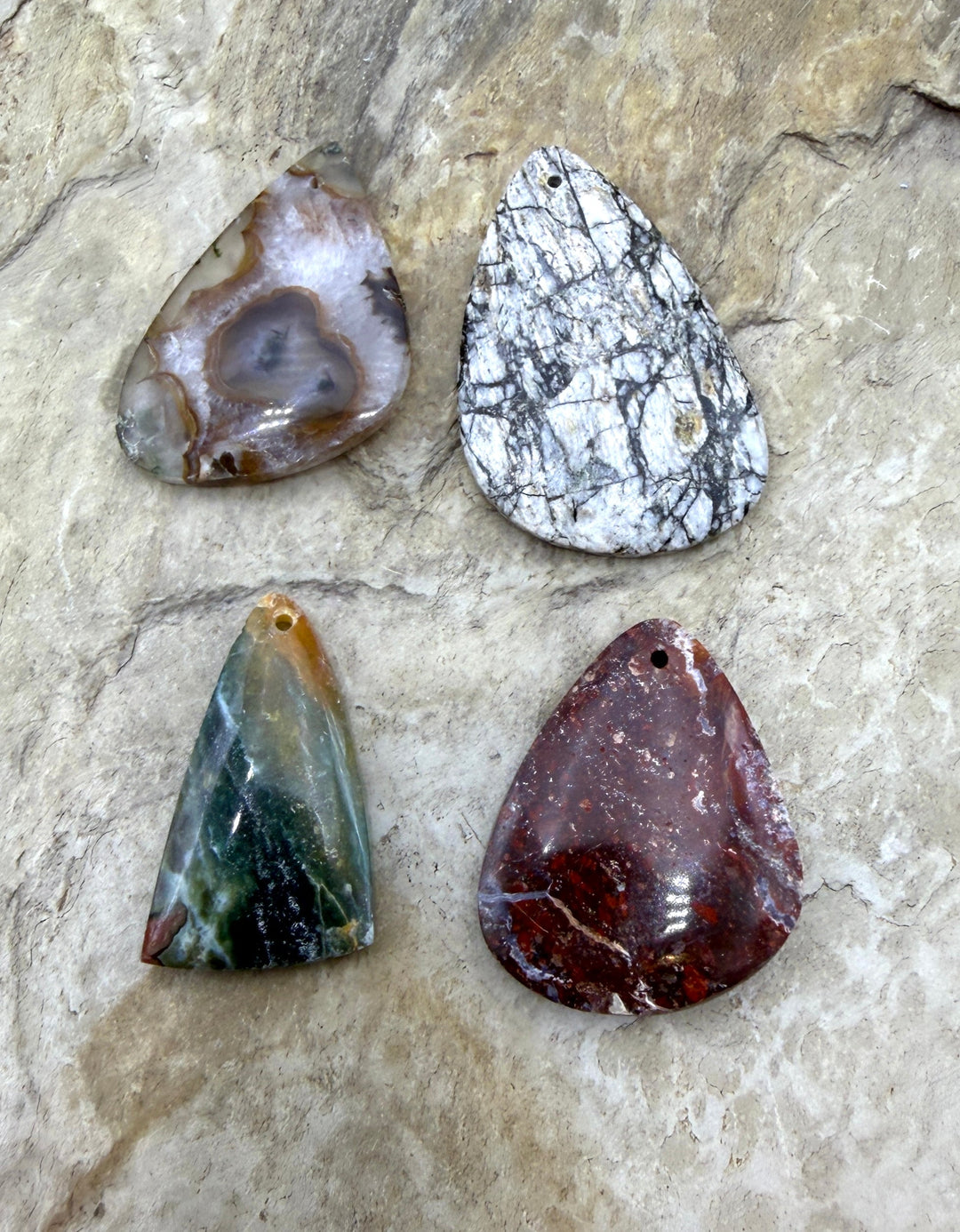 FRIDAY BARGAIN LOT of 4 Premium Focal Pendant Beads Red