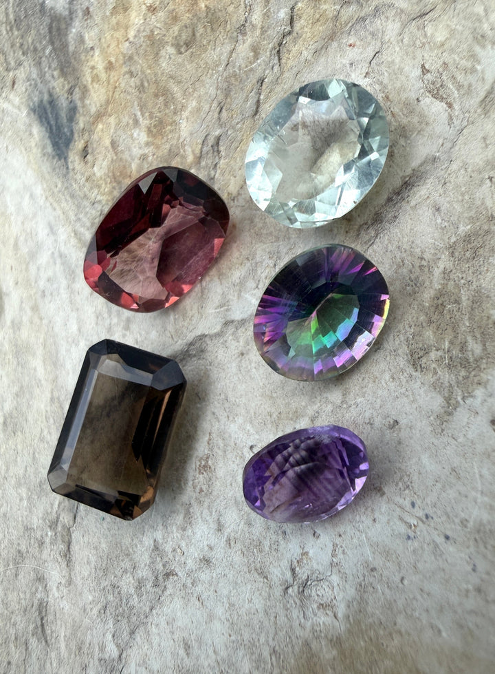 FRIDAY BARGAIN LOT of 5 Faceted Gemstones Mystic Topaz