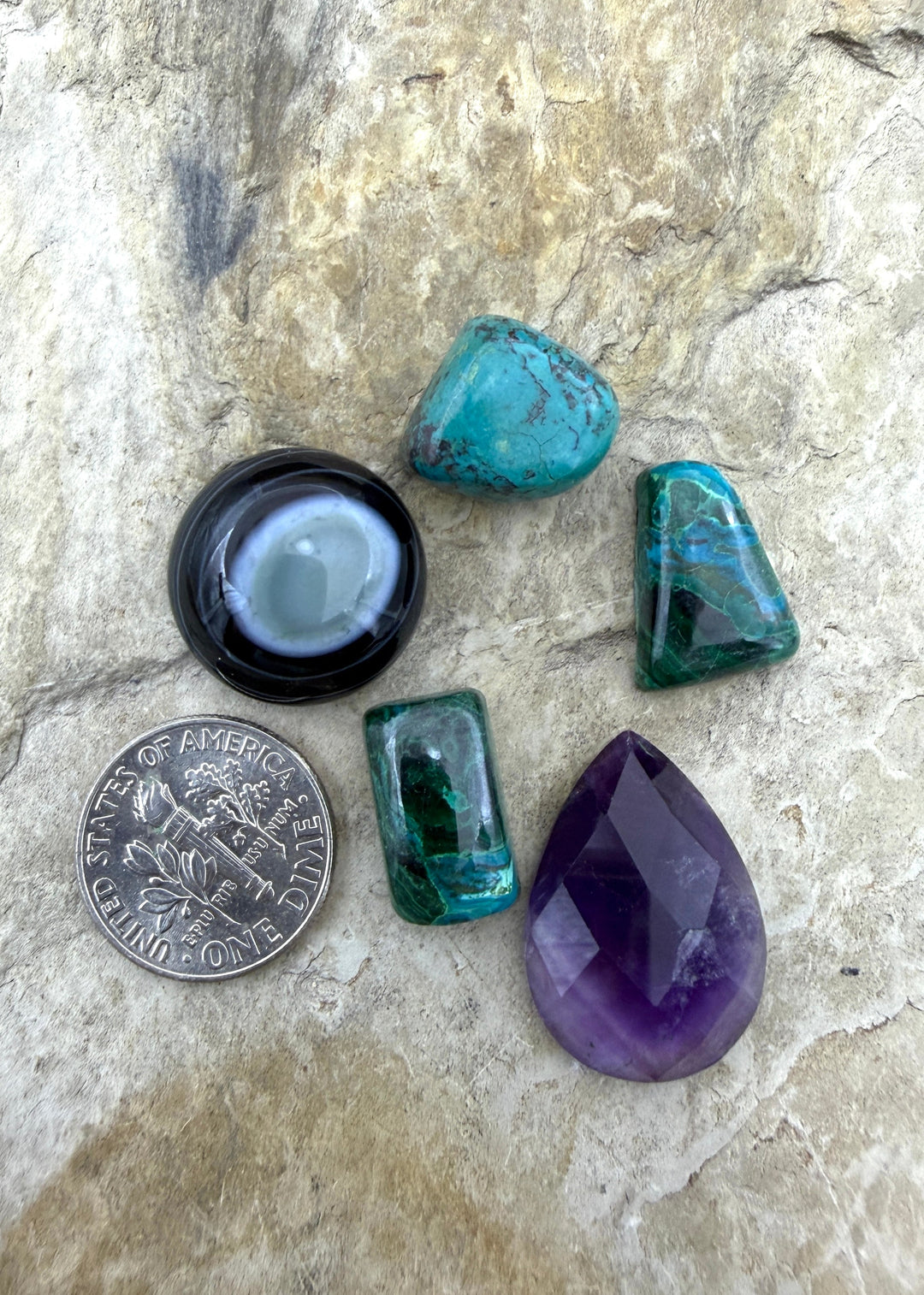 FRIDAY BARGAIN LOT of 5 Mixed Cabochons Malachite
