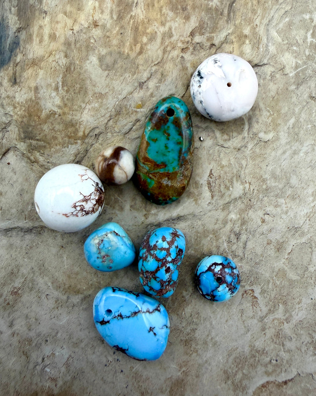 FRIDAY BARGAIN LOT of 8 Premium Beads Golden Hills