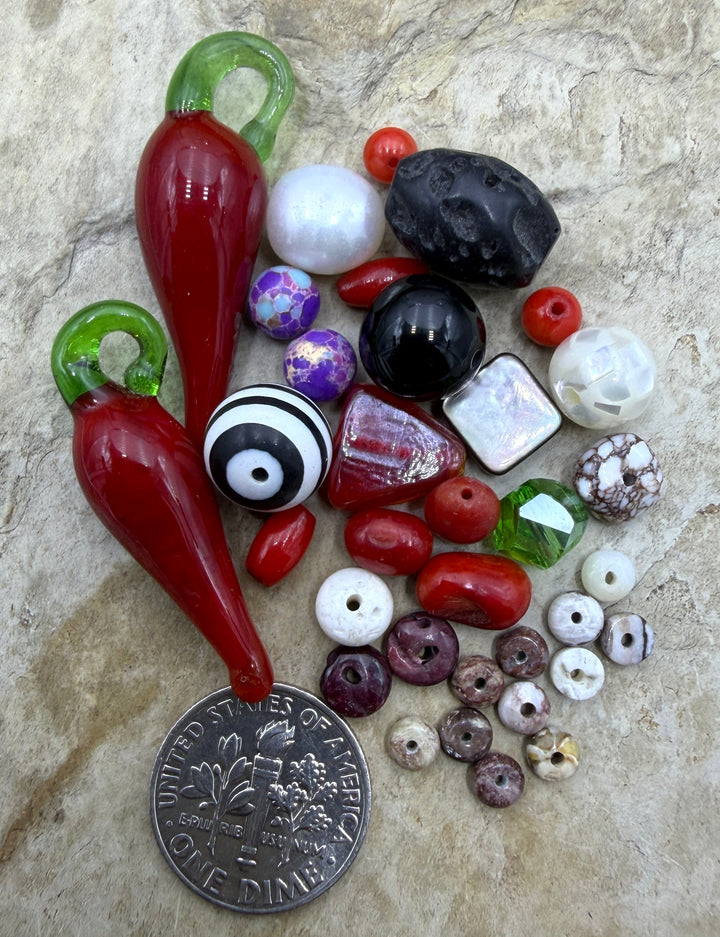 FRIDAY BARGAIN LOT of Mixed Beads Wild Horse Glass Spiny