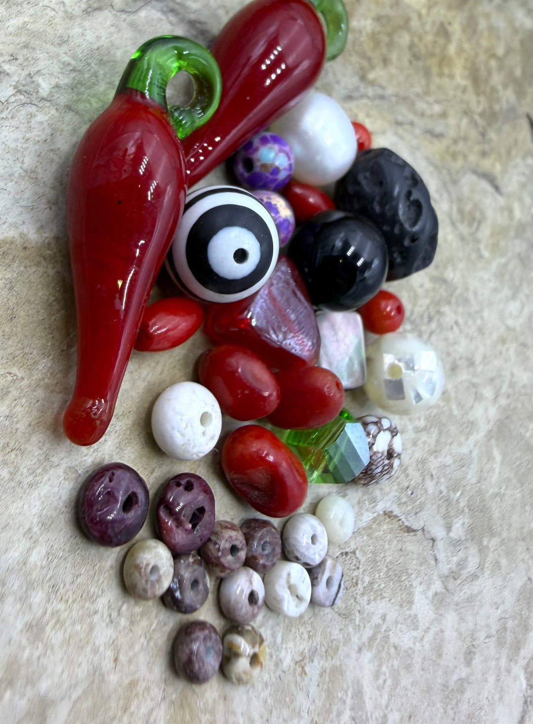 FRIDAY BARGAIN LOT of Mixed Beads Wild Horse Glass Spiny