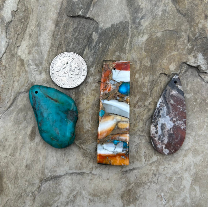 FRIDAY BARGAIN Lot of Mixed Focal Pendant Beads Spiny