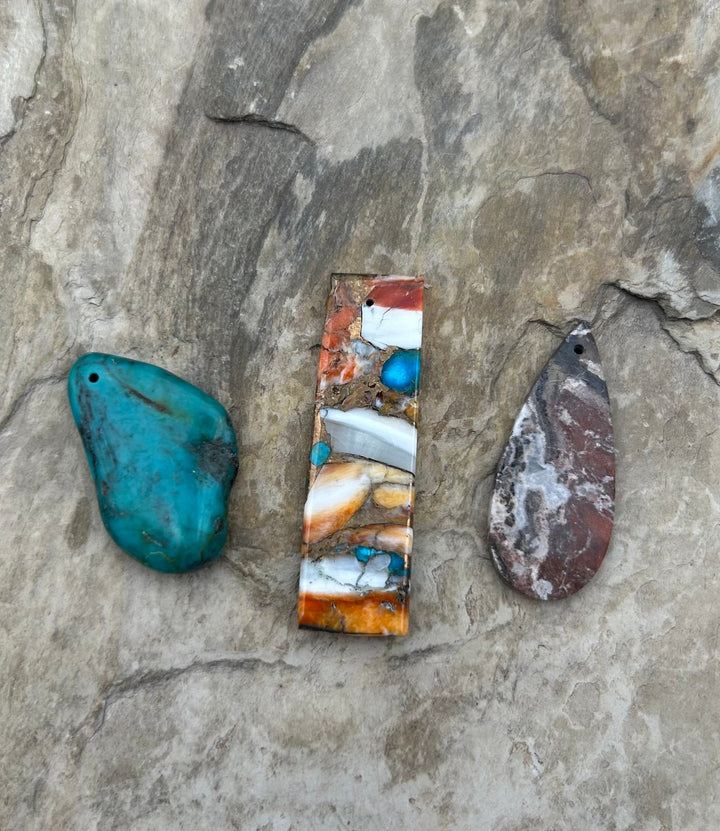 FRIDAY BARGAIN Lot of Mixed Focal Pendant Beads Spiny