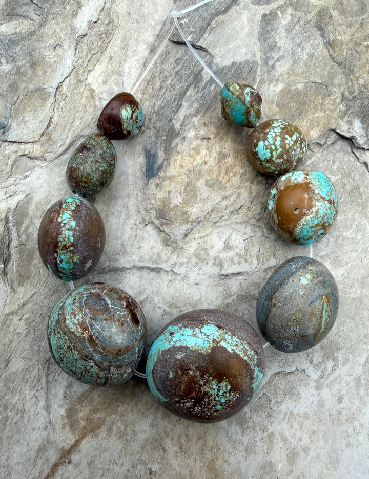FRIDAY BARGAIN RARE Number 8 Turquoise (Nevada) Giant
