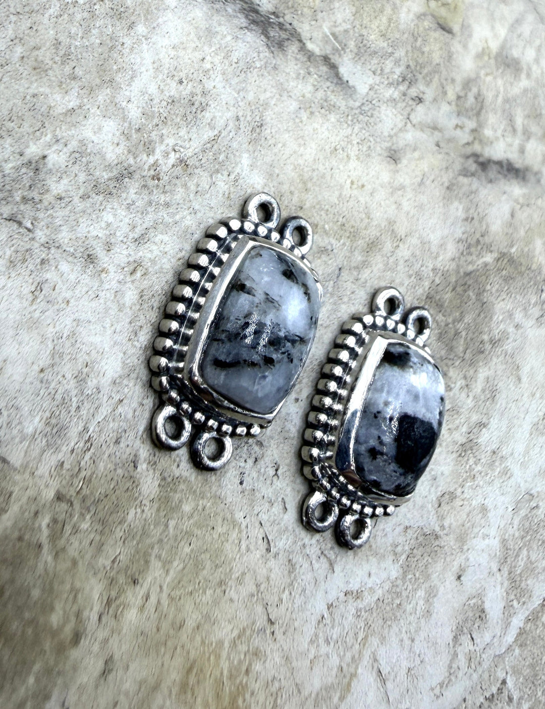 FRIDAY ESTATE FIND Sterling Silver and White Buffalo Pair