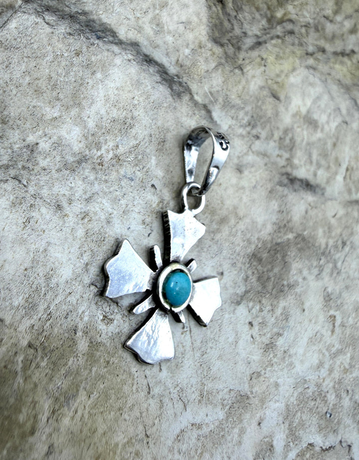 FRIDAY ESTATE FIND Sterling Silver Cross with Turquoise