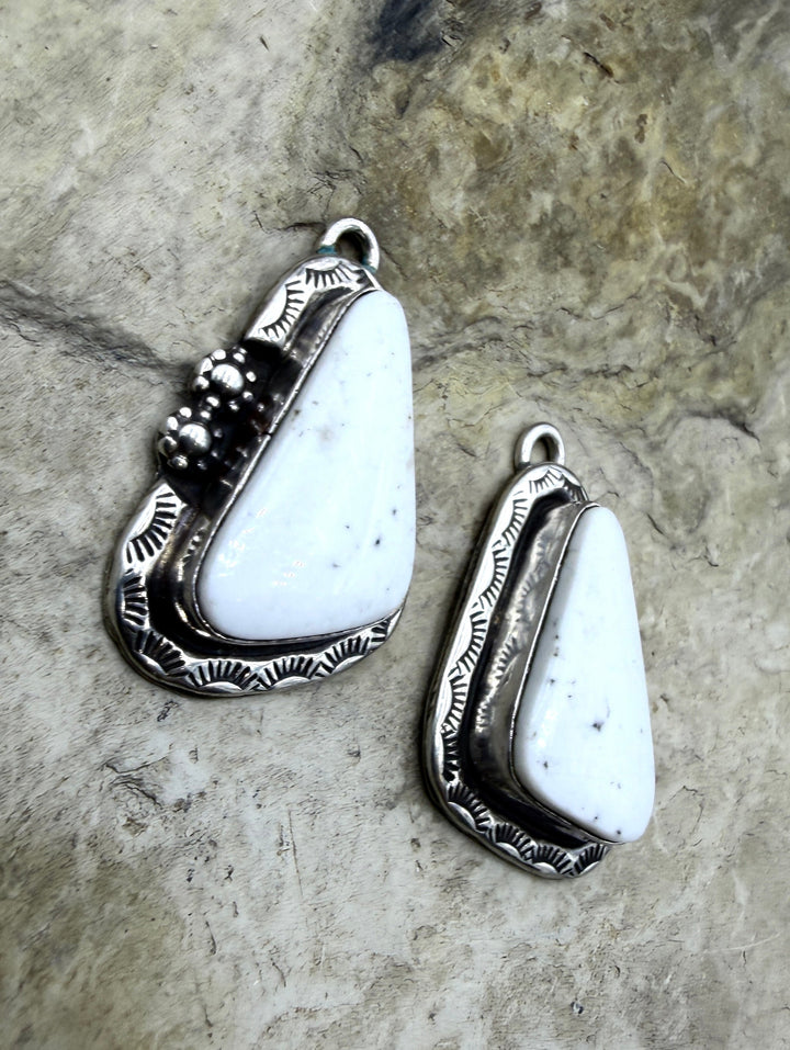 FRIDAY ESTATE FIND Sterling Silver Oxidized White Buffalo