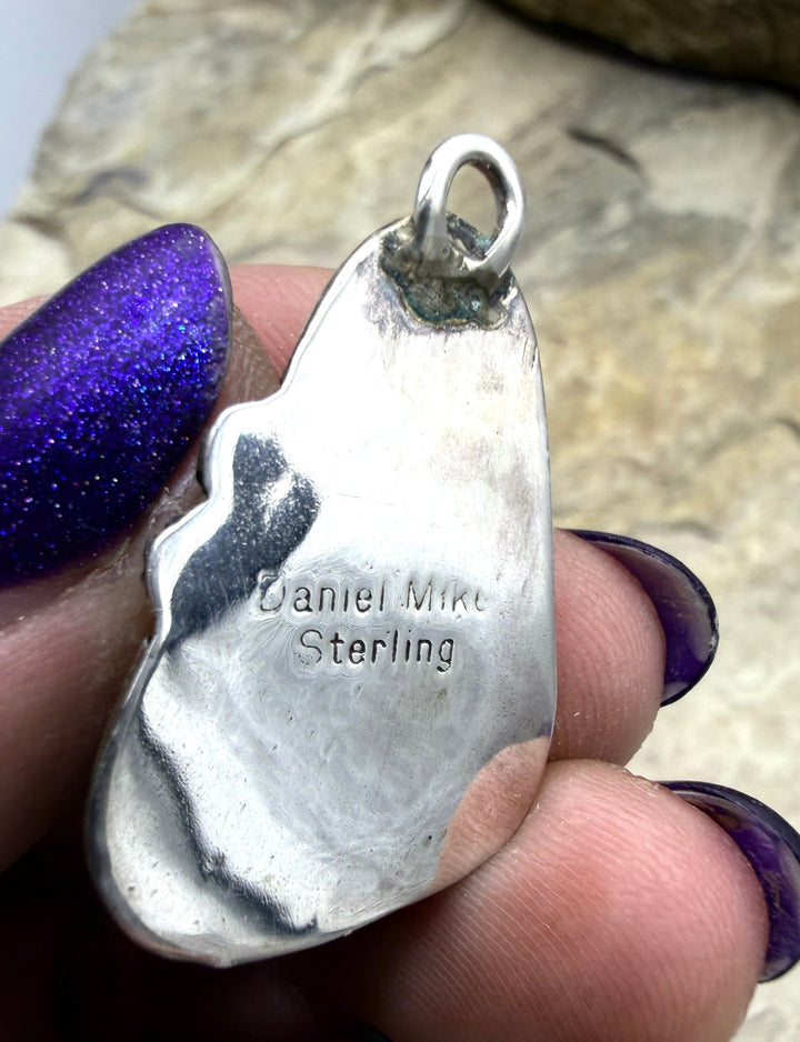 FRIDAY ESTATE FIND Sterling Silver Oxidized White Buffalo