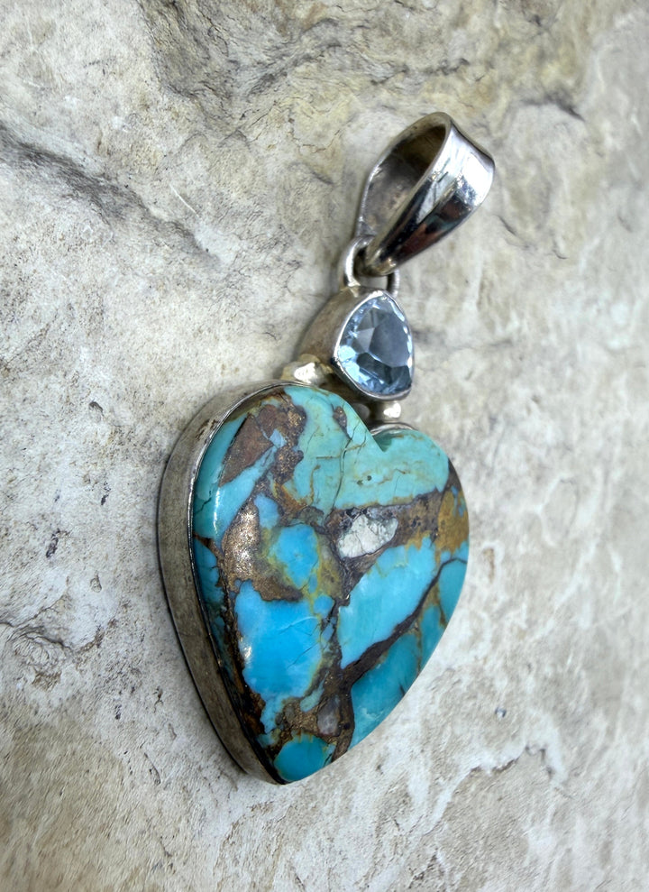 FRIDAY ESTATE FIND Sterling Silver Turquoise Inlay Pendant