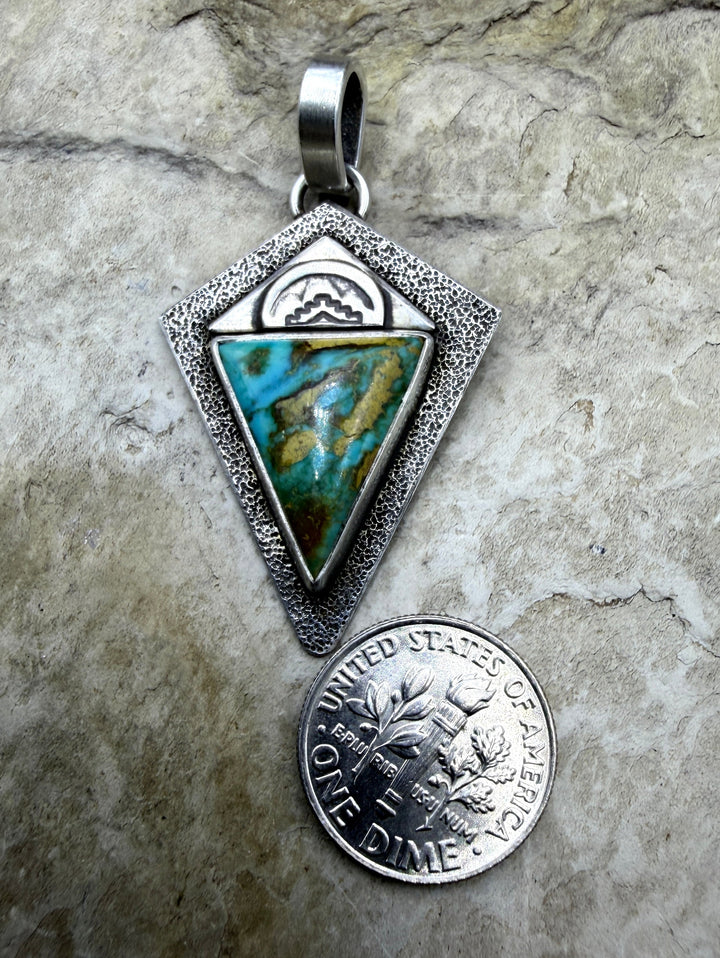 FRIDAY ESTATE FIND Sterling Silver Turquoise Native