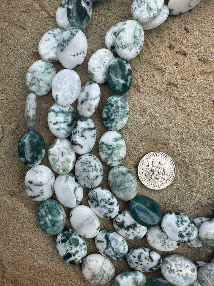 Green and White Dendritic Agate 13x17mm Oval Beads 16 inch