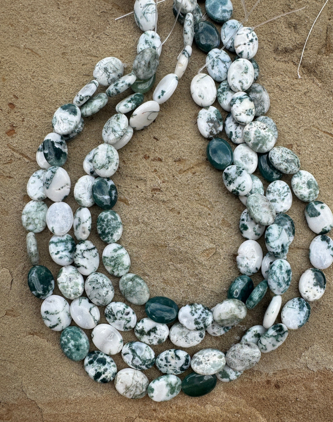 Green and White Dendritic Agate 13x17mm Oval Beads 16 inch