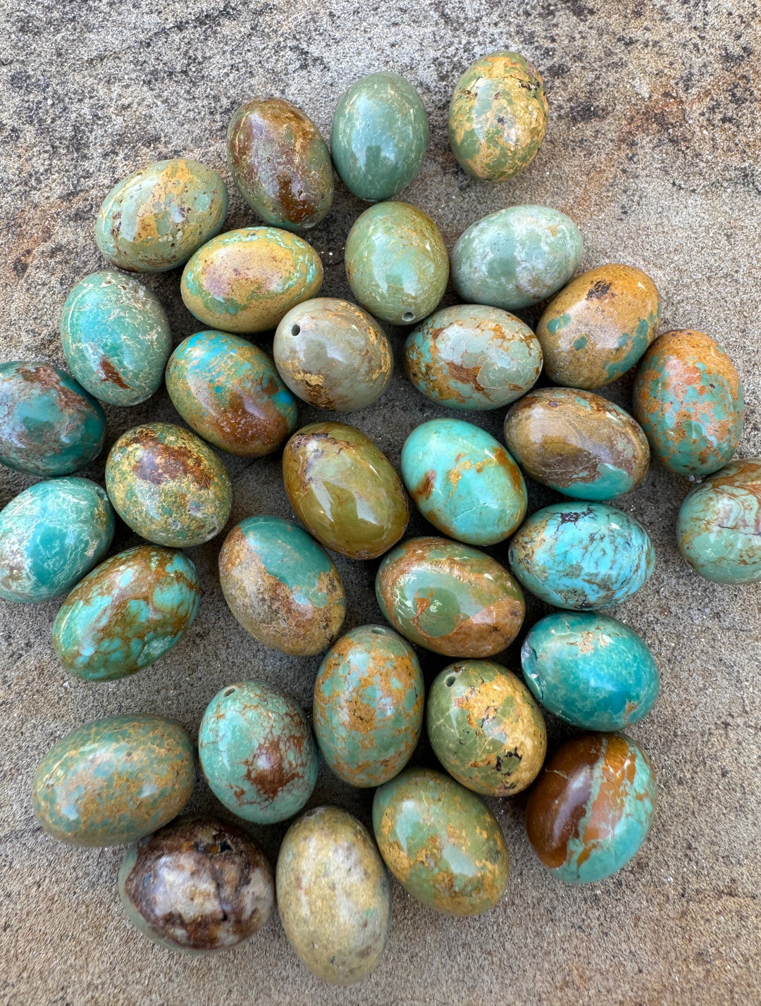 Hubei Turquoise (China) Big Chunky 14x18mm Oval Beads