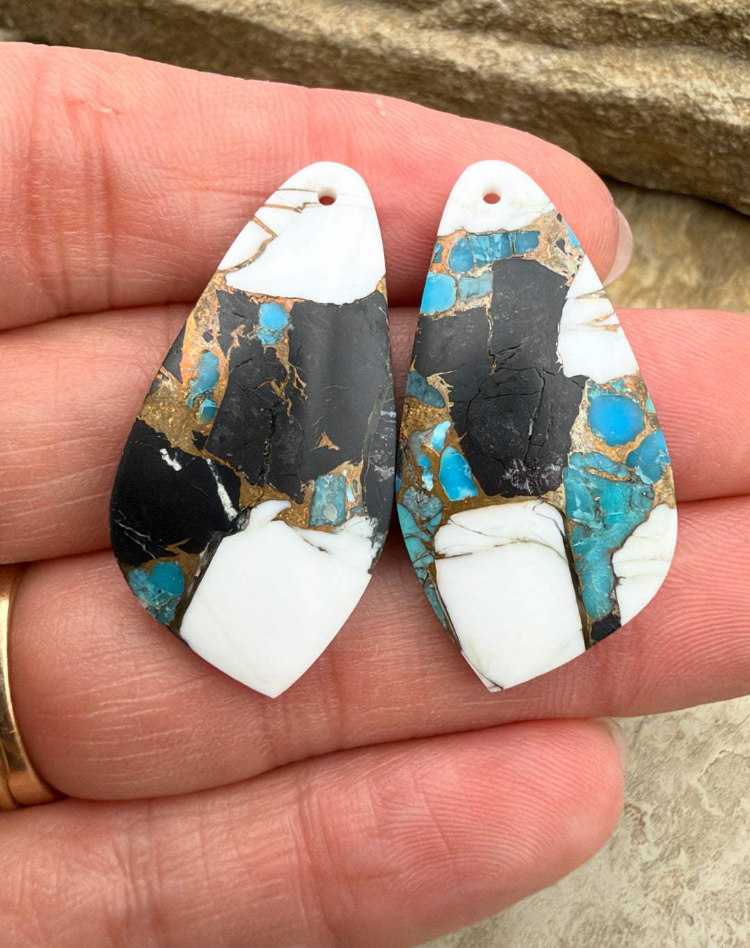 Kingman Turquoise and White Buffalo with Bronze Composite