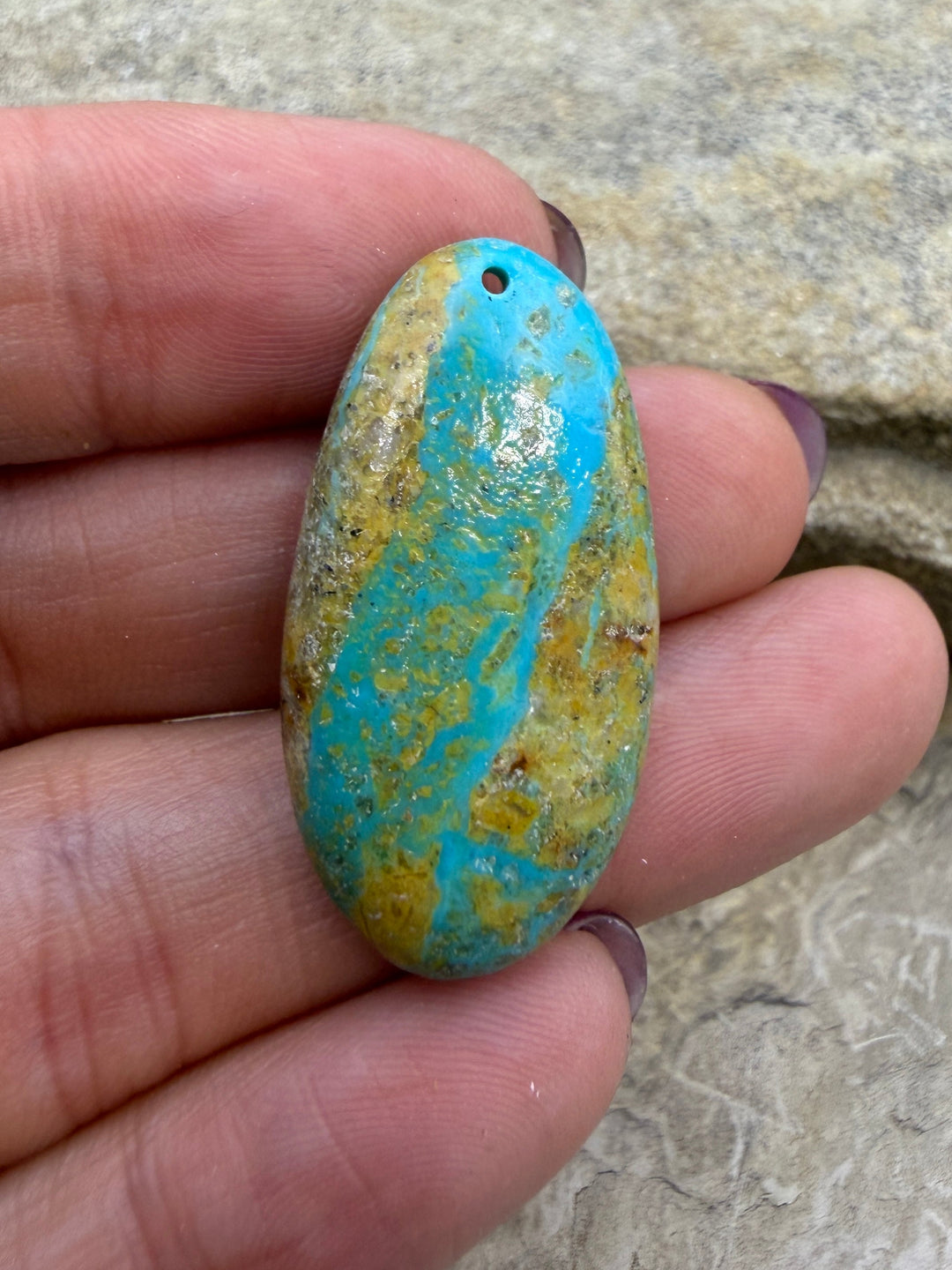 Kingman Turquoise (Arizona) Focal Pendant Bead 17x33mm