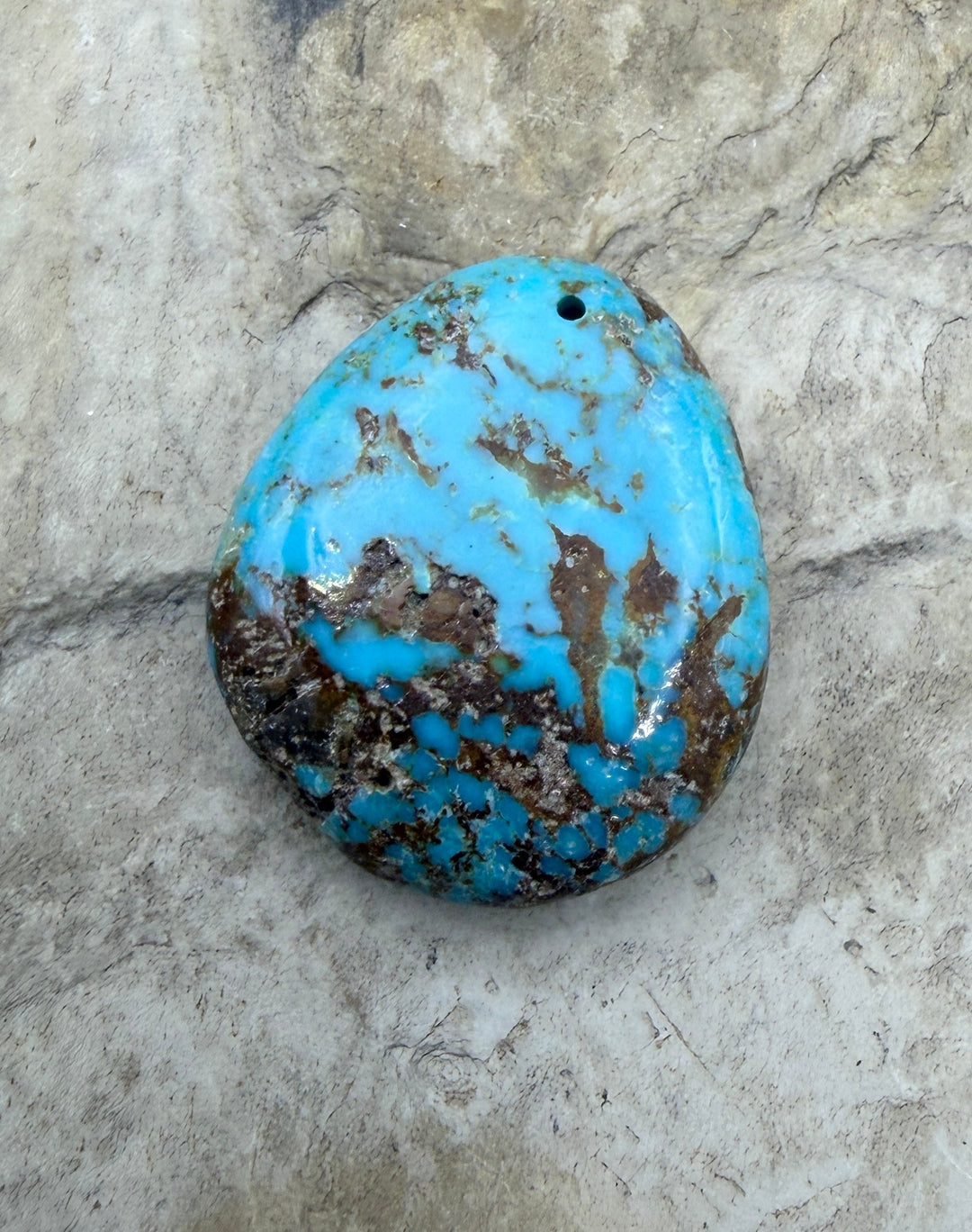 Kingman Turquoise (Arizona) Focal Pendant Bead 25x29x7mm
