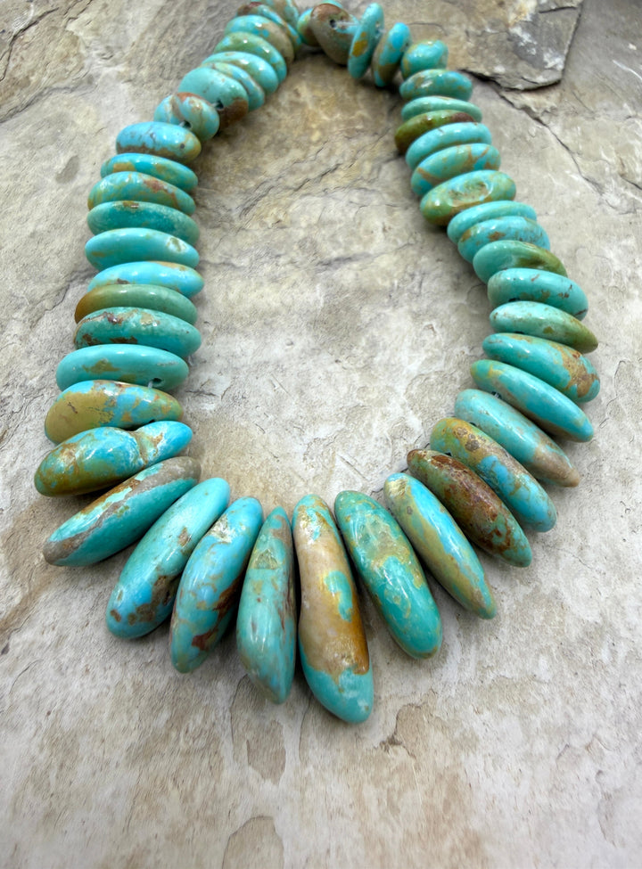 Kingman Turquoise (Arizona) Graduated Focal Strand