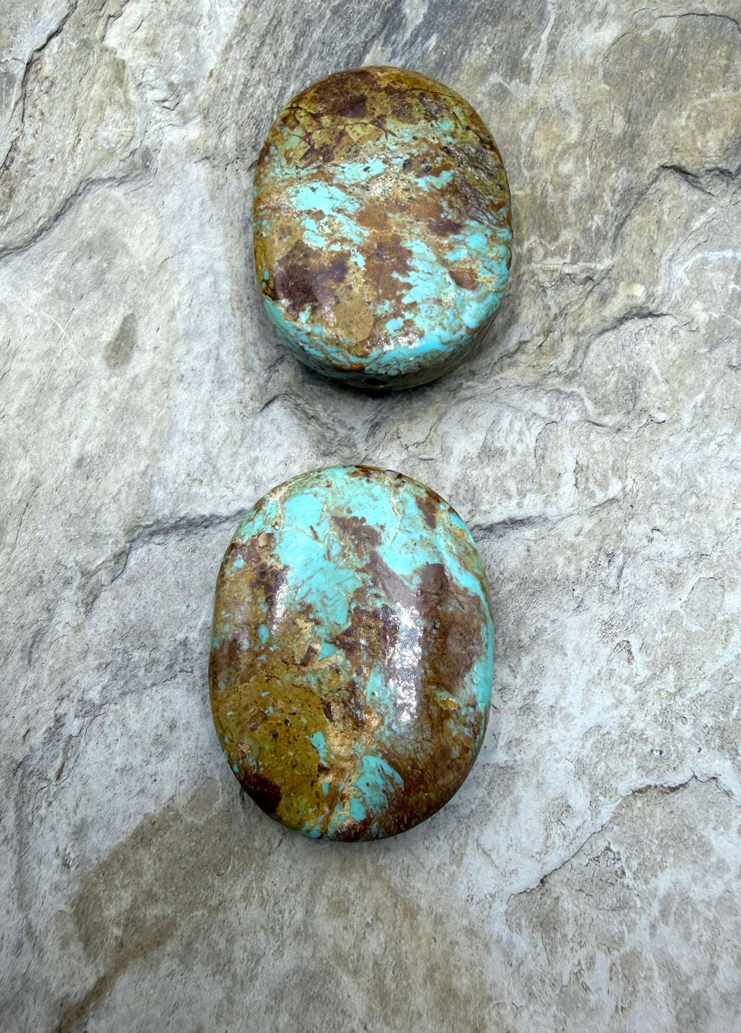 Kingman Turquoise (Arizona) LARGE Oval Beads 28x38mm