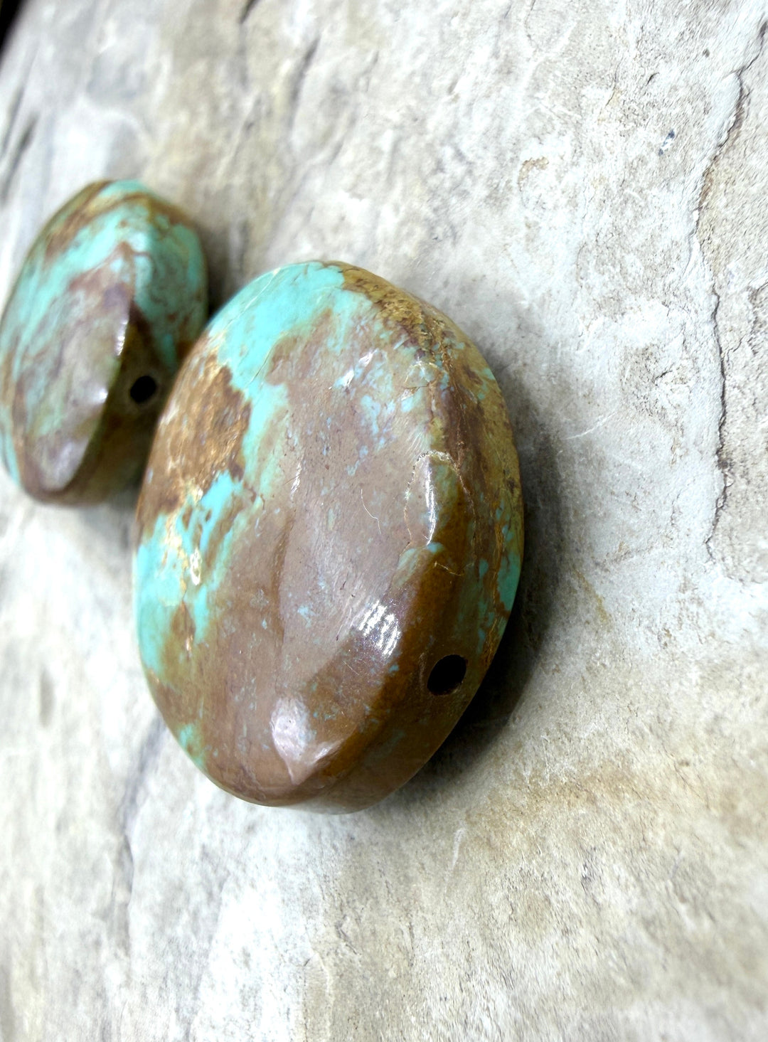 Kingman Turquoise (Arizona) LARGE Oval Beads 28x38mm