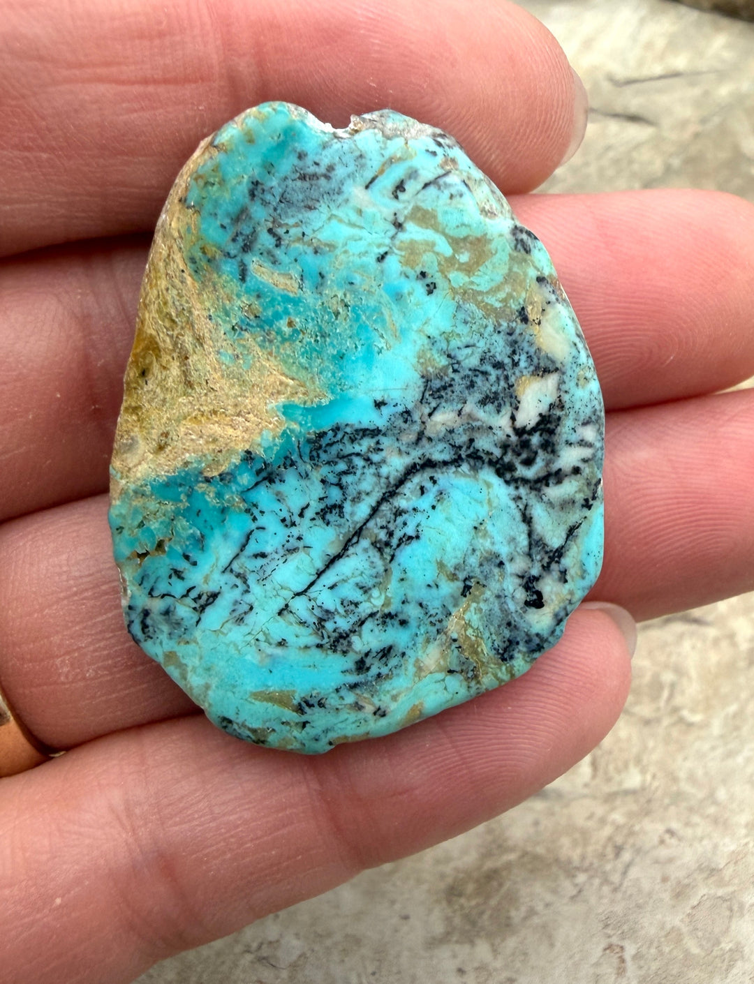 Kingman Turquoise (Arizona) Slab Bead 30x40x5mm - Turquoise
