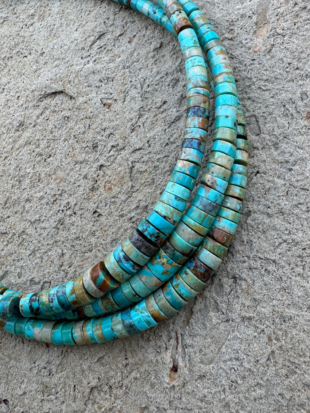 Kingman Turquoise (AZ) 3-8mm Graduated Heishi Beads 16 Inch