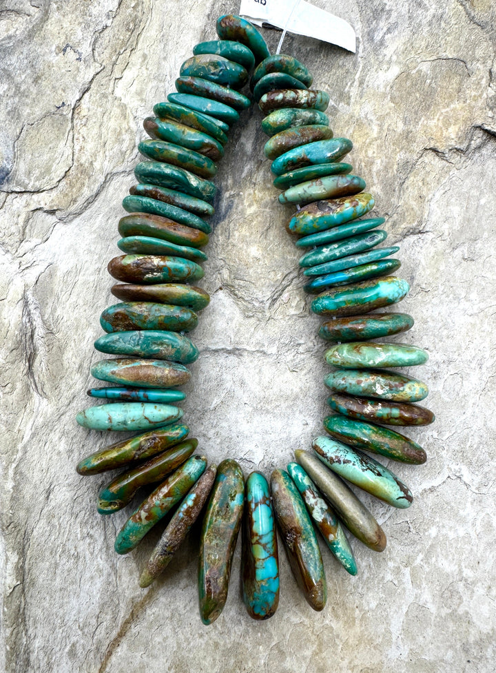 Kingman Turquoise (AZ) Long Flat Graduated Nuggets Beads