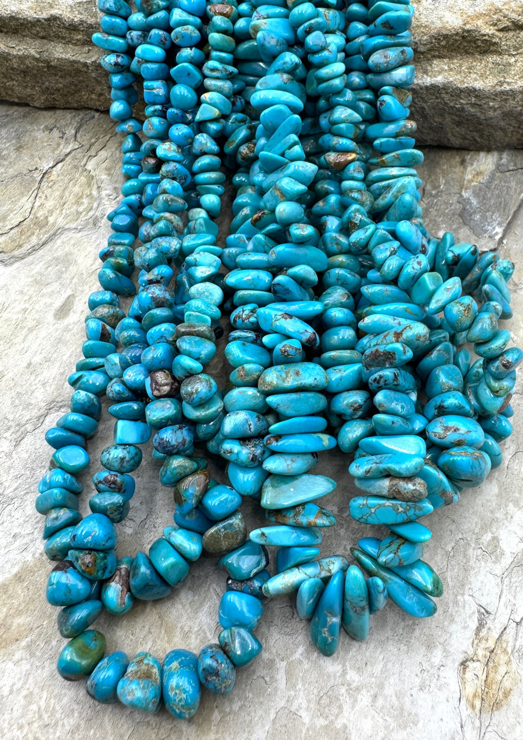 Ma’anshan/Royal Beauty Turquoise 4-8mm Graduate Chip/Nugget