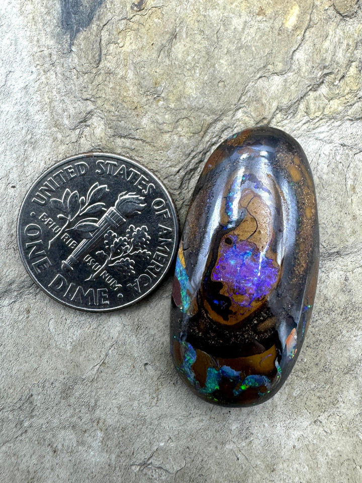 Natural Boulder Opal with lots of fire 29.15 carats - Opal