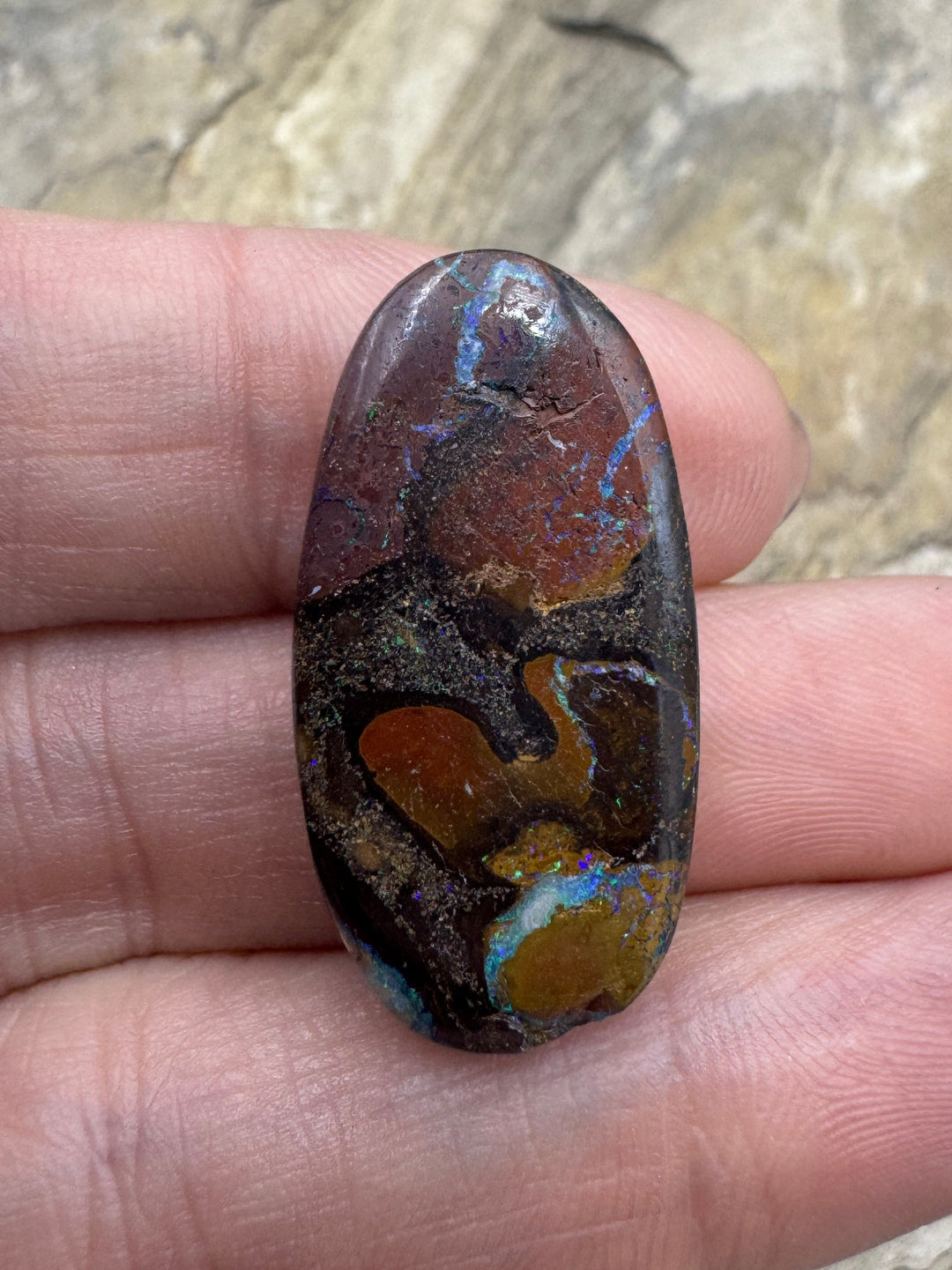 Natural Boulder Opal with lots of fire 29.15 carats - Opal