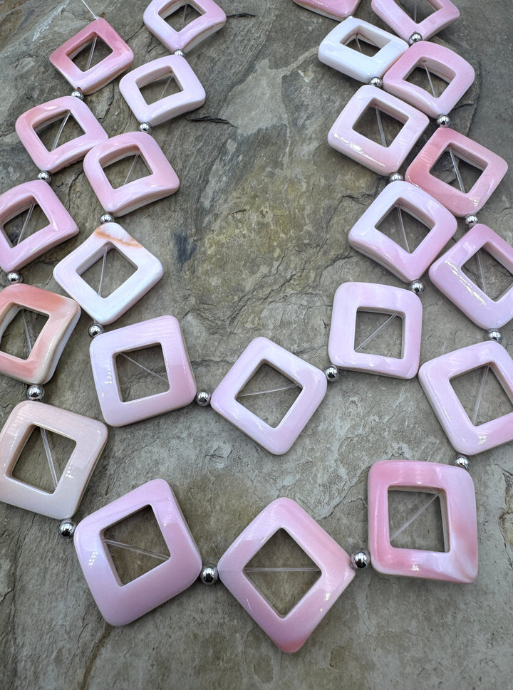 Pink Queen Conch Shell 27mm Diamond Shaped Bead Strand 16